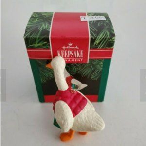 1990 Hallmark Keepsake Ornament Cozy Goose